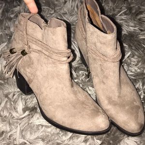 Heeled booties